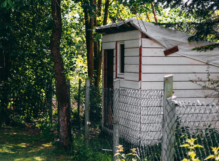 Cabane de jardin à Toulon : quel modèle choisir pour ton espace ?